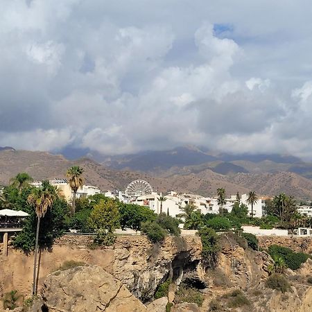 Apartamentos Nerja 2 Екстер'єр фото